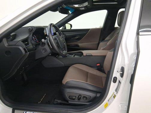 2025 Lexus ES 350 Base