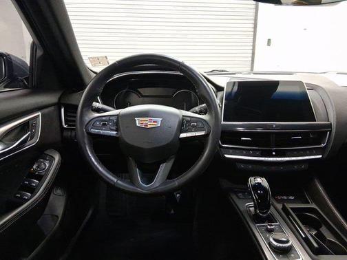 2022 Cadillac CT5 Premium Luxury