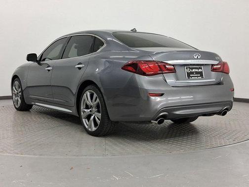 2018 INFINITI Q70L 3.7 LUXE