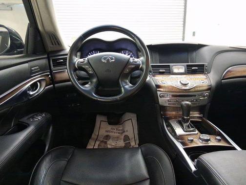 2018 INFINITI Q70L 3.7 LUXE