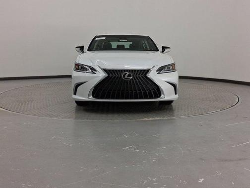 2025 Lexus ES 300h Luxury