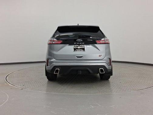2022 Ford Edge ST
