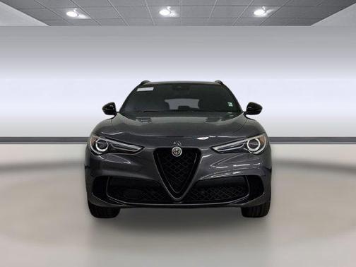 2023 Alfa Romeo Stelvio Quadrifoglio