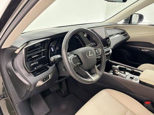 Nori Green Pearl 2024 Lexus RX 350 Base