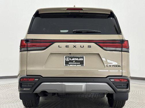 2025 Lexus LX 700h Overtrail