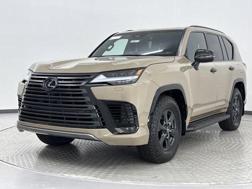 2025 Lexus LX 700h Overtrail