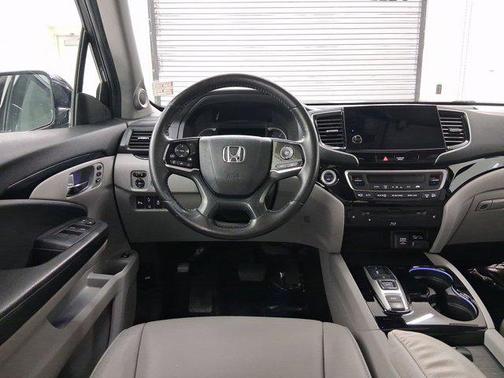 2019 Honda Pilot Touring 8-Passenger