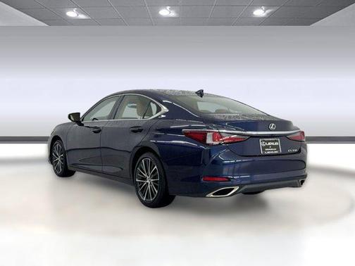 2025 Lexus ES 350 Base