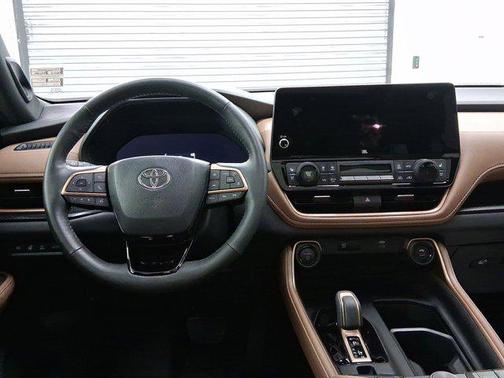 2024 Toyota Grand Highlander Hybrid Limited MAX