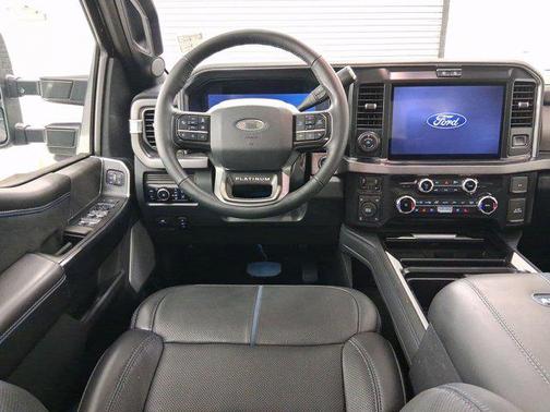 2025 Ford F-250 Platinum