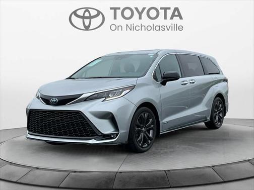 2021 Toyota Sienna XSE 7 Passenger