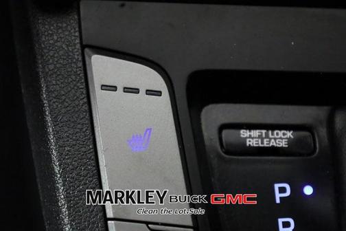 2017 Hyundai ELANTRA Value Edition