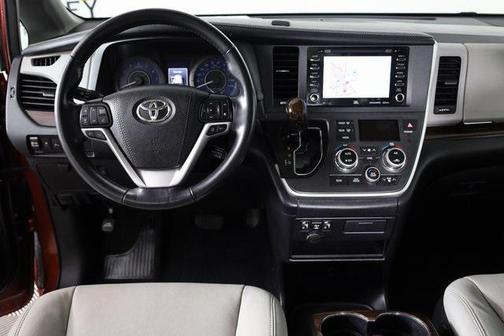 2020 Toyota Sienna Limited