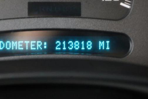 2003 Chevrolet Tahoe LS
