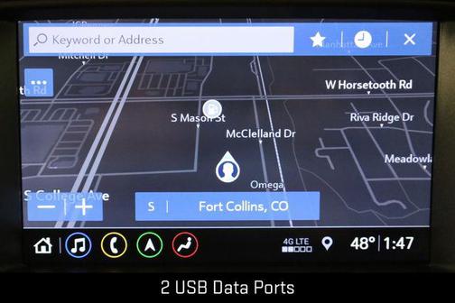 Summit White 2022 GMC Canyon AT4