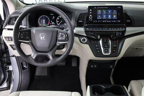 Solar Silver Metallic 2025 Honda Odyssey EX-L