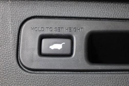 Platinum White 2023 Honda Pilot Touring 8-Passenger
