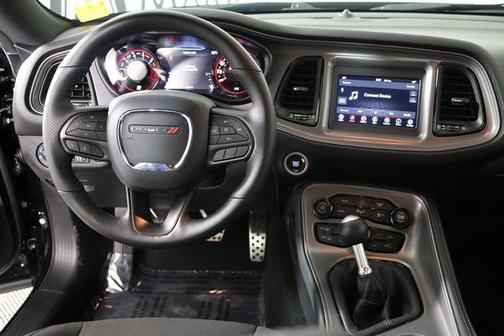 Pitch Black Clearcoat 2023 Dodge Challenger R/T