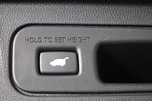 Platinum White Pearl 2026 Honda Pilot Touring 8-Passenger