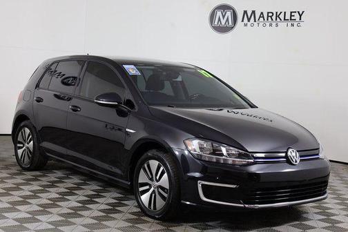 2017 Volkswagen e-Golf SE