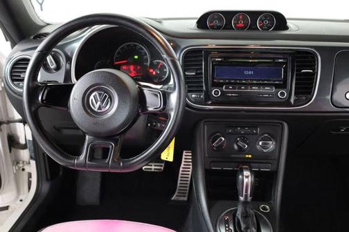 Candy White 2013 Volkswagen Beetle 2.0T