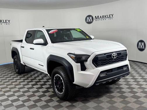 Ice 2024 Toyota Tacoma TRD Off Road