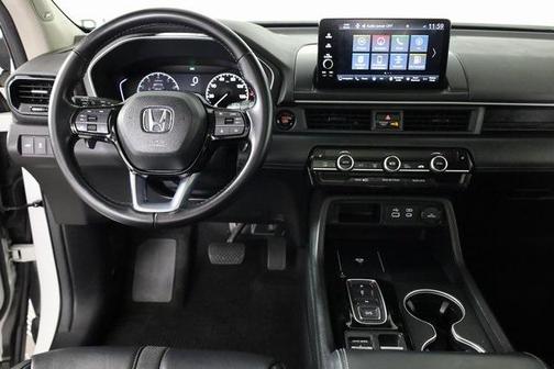 2024 Honda Pilot Touring 8-Passenger