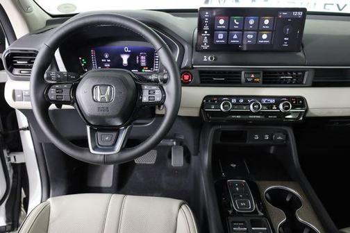 Platinum White Pearl 2026 Honda Pilot Elite