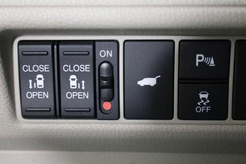 Modern Steel Metallic 2025 Honda Odyssey Touring