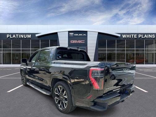 Onyx Black 2025 GMC Sierra EV Extended Range Denali