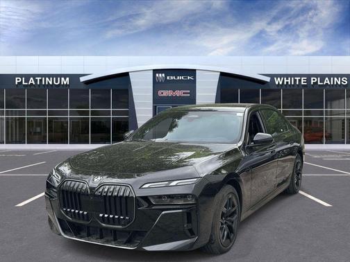Black Sapphire Metallic 2023 BMW 740 i