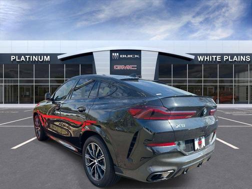 Black Sapphire Metallic 2022 BMW X6 xDrive40i