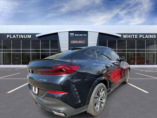 Black Sapphire Metallic 2022 BMW X6 xDrive40i