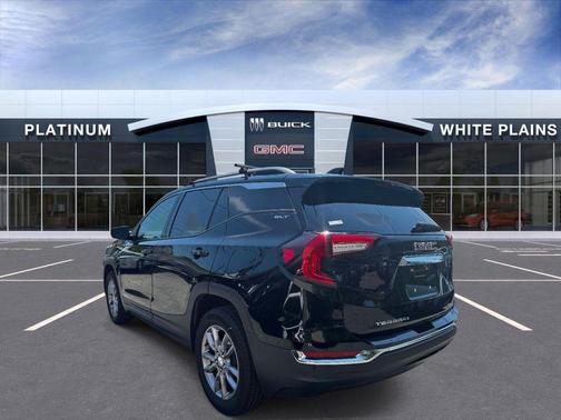 Ebony Twilight Metallic 2023 GMC Terrain SLT