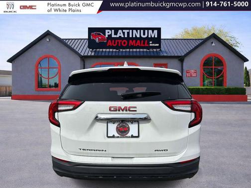 Summit White 2022 GMC Terrain SLE