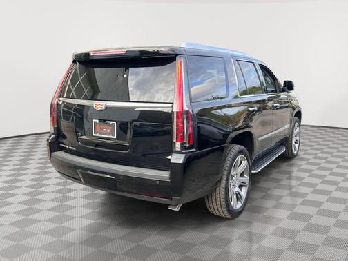 2020 Cadillac Escalade Luxury