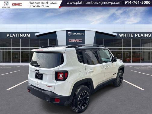 2023 Jeep Renegade Trailhawk