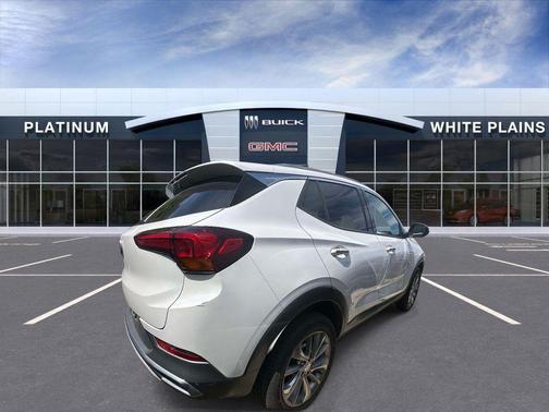 White Frost Tricoat 2020 Buick Encore GX Essence