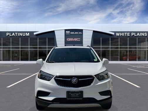 Summit White 2022 Buick Encore Preferred