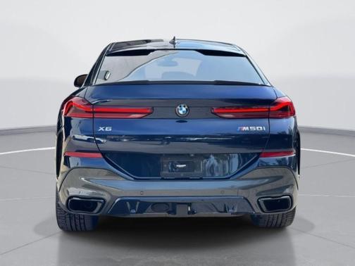 2022 BMW X6 M50i