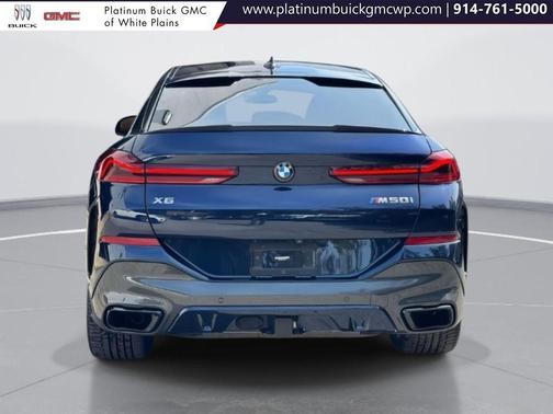 2022 BMW X6 M50i
