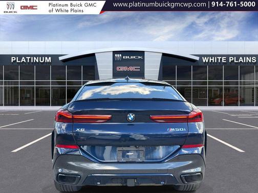 2022 BMW X6 M50i