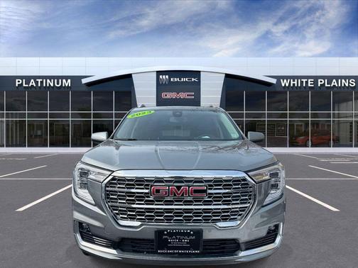 2023 GMC Terrain Denali