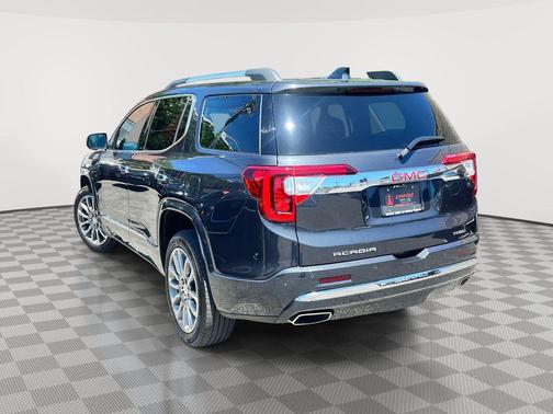 2022 GMC Acadia Denali