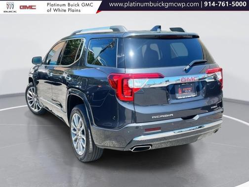 2022 GMC Acadia Denali