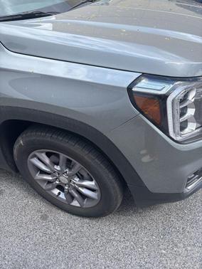 Sterling Metallic 2023 GMC Terrain SLT