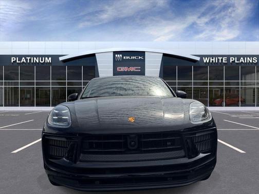 Black 2024 Porsche Macan Macan