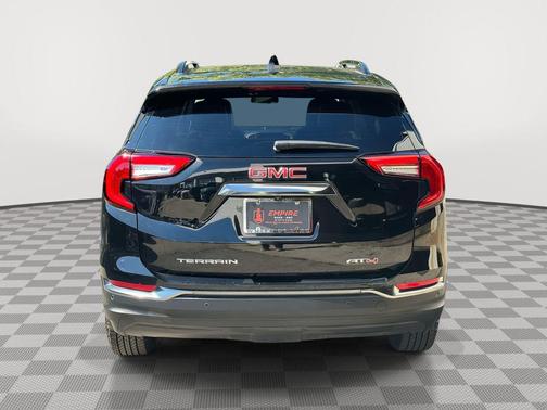 2022 GMC Terrain AWD AT4