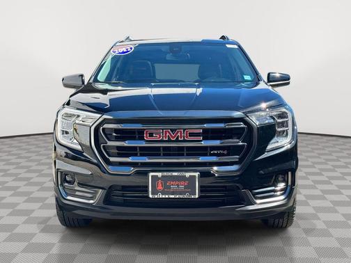 2022 GMC Terrain AWD AT4