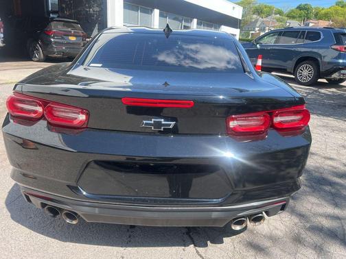 Black 2022 Chevrolet Camaro RWD Coupe LT1